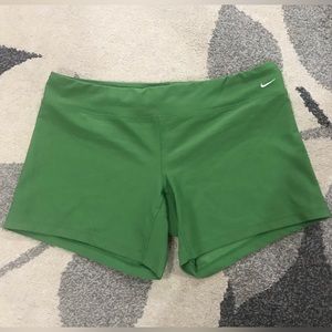 Nike Women’s Olive Fitdry 5” Shorts-L